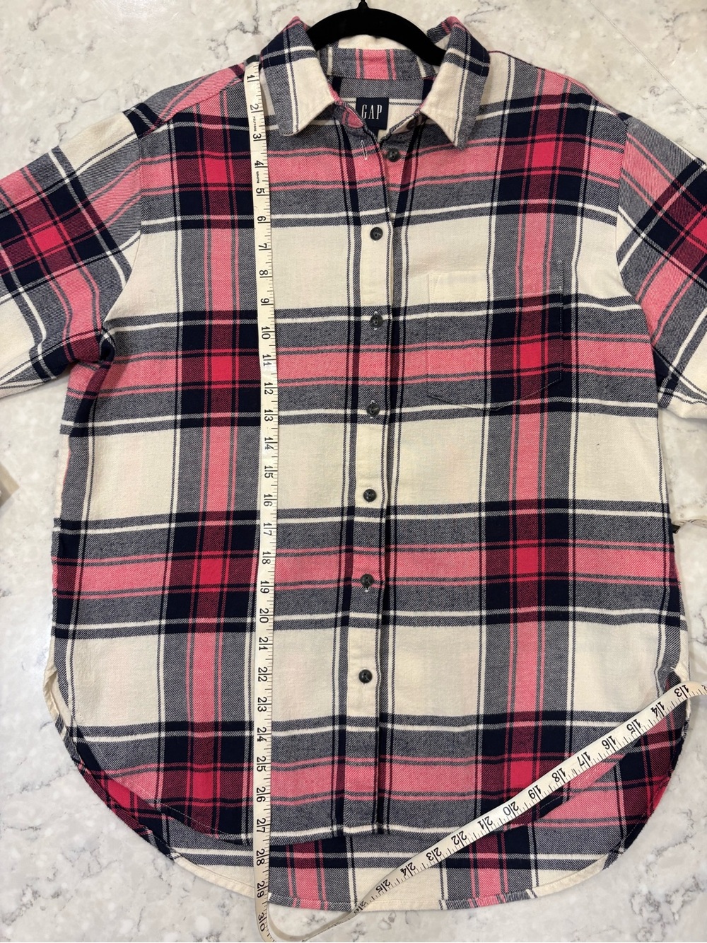 GAP (OVERSIZED) XS women’s Pink,Cream
& Gray/Navy Plaid Button-Down Shirt. - Picture 9 of 13